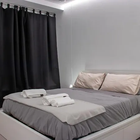 White Roma - Elegant And Comfortable Apartment Turin