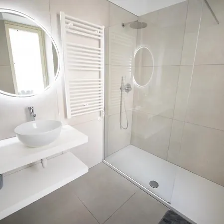 Apartment White Roma - Elegant And Comfortable Turin