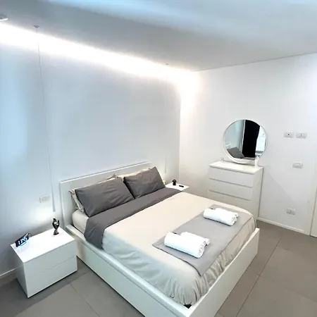 White Roma - Elegant And Comfortable *