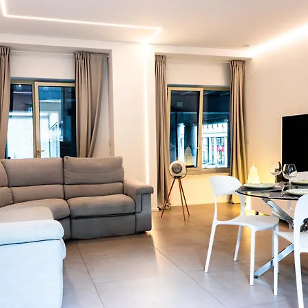 White Roma - Elegant And Comfortable