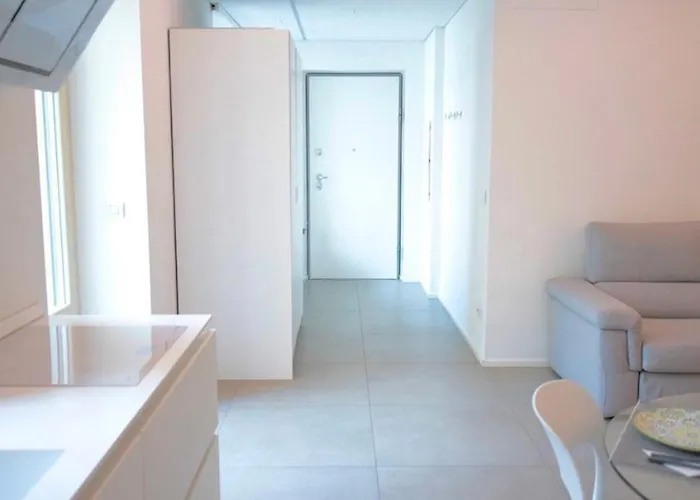 White Roma - Elegant And Comfortable Τορίνο
