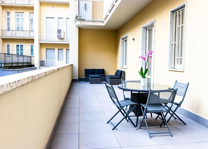 White Roma - Elegant And Comfortable * Torino