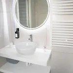 Daire White Roma - Elegant And Comfortable