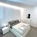 White Roma - Elegant And Comfortable *